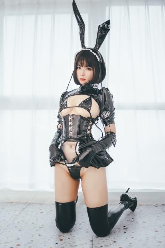 [Cosplay] Xansoon 轩萧学姐 – Bunny girl maid 兔女郎女仆