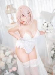 Coser@Sayo Momo:Mashu White Lingerie Body Oil