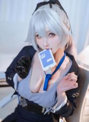 [Cosplay] rioko 凉凉子 – 布洛妮娅OL