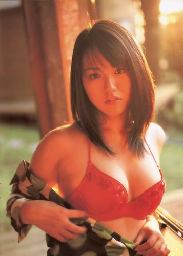 [Photobook] Sayaka Isoyama 磯山さやか – Playing with an Island Girl 磯っ娘遊び(20030317)
