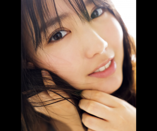 [FRIDAY] Aika Sawaguchi 沢口愛華 – Bloom in iridescence 虹色に咲く (2022-06-09)