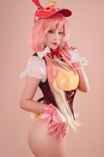 [Cosplay] Pyoncos – Kanroji Bunny